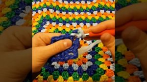 МК по вязанию коврика из ПЭ пакетов по схеме "Бабушкин квадрат"