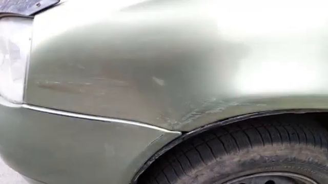 Почему на белом авто царапины черные, а на черном — белые?