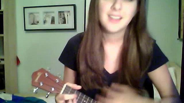 Love Story (Ukulele Cover) смотреть онлайн