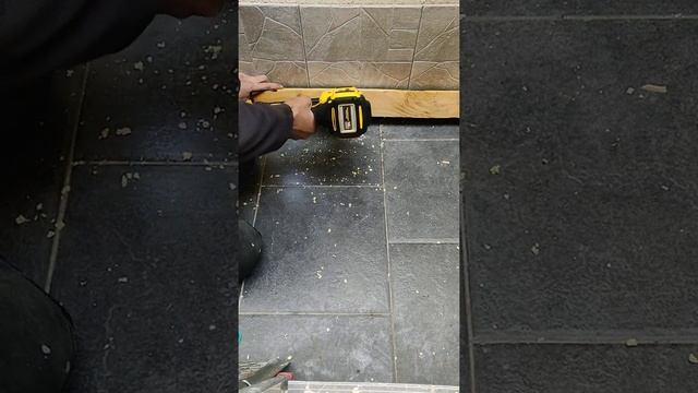 Dewalt DCN680 (1) смотреть онлайн