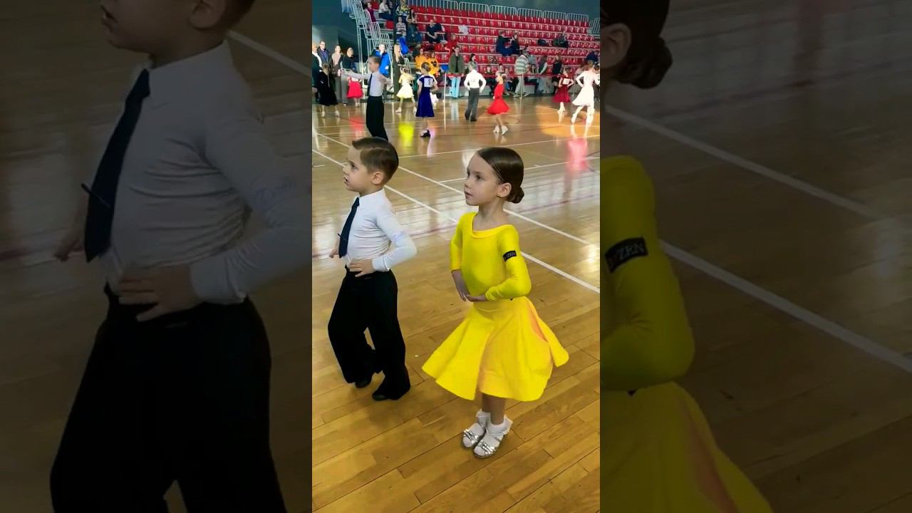 Огненная разминка  ☺️Давайте с нами #chacha #ballroomdance #краснодар #dance #chorts #разминка