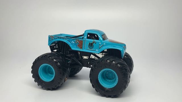SPIN MASTER MONSTER JAM SERIES 8 | 1:64 SCALE смотреть онлайн