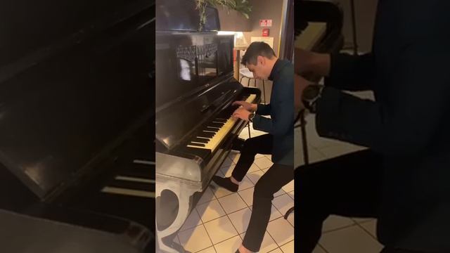 Fly в баре Буфет смотреть онлайн