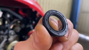 Замена сальника коленвала четырёх тактный двигатель Китай номер сальника