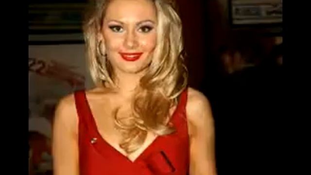 Топ 8 красивых девушек из универа новая общага смотреть онлайн