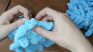 сердечко из ниток Alize puffy на 14 февраля или на 8 марта. Как вязать Балаклаву смотрите в описани