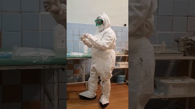 Надевание и снятие костюма СИЗ. смотреть онлайн