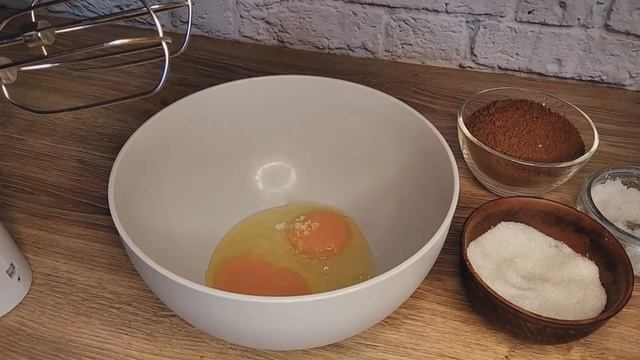 Банан с шоколадом - идеальный пирог! Лучшее блюдо из спелых бананов смотреть онлайн