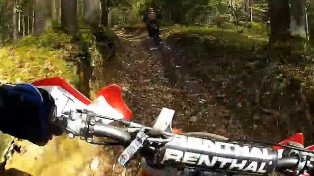 KTM 250,KAWASAKI250,HONDA250 trasa Rybarzowice-Łodygowice las смотреть онлайн