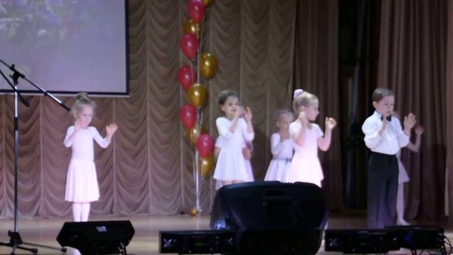 Утренник 23 февраля (ДК Мосрентген ) смотреть онлайн