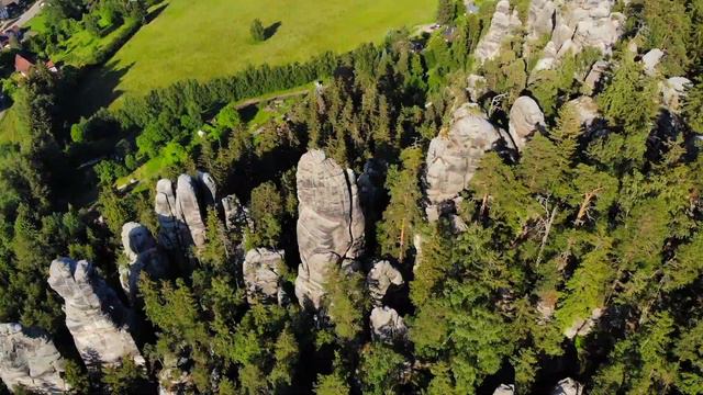 Удивительные пейзажи скального города Адршпах смотреть онлайн