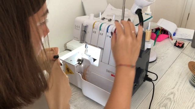Отзыв после 4,5 месяцев использования. Оверлок Bernina Bernette B 44 смотреть онлайн