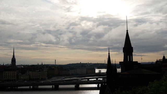 Сын с женой пришли жить ко мне и теперь недовольны моими порядками. смотреть онлайн