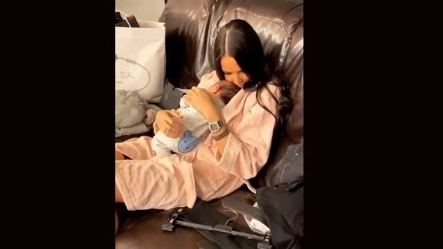 Худой еще был Анастасия Решетова показала забавные кадры с маленьким сыном