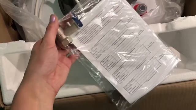 Распаковка — Накопительный водонагреватель Garanterm ER 50-V смотреть онлайн