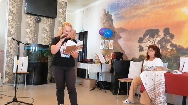 Стихотворение Владимира Новикова "Рыжая девчонка". Читает Анастасия Косырева смотреть онлайн