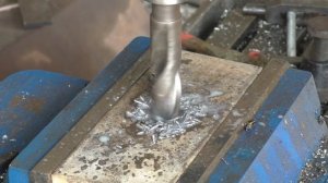 Как просверлить рессору толщиной 20 мм