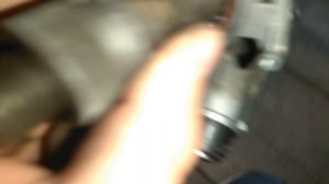 Как устранить люфт рулевой колонки