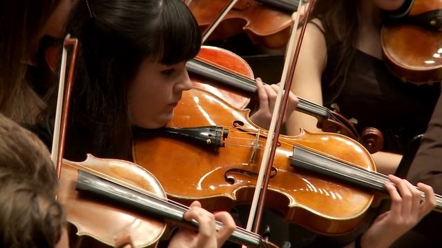 Wagner: Preludio y muerte de amor - Tristan e Isolda -Gimeno - Orq. Joven de la Sinfónica de Galici смотреть онлайн