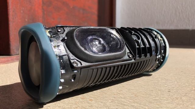 JBL Flip 7 The Precious Hours Bass Test LFM 100% (INFLATED SPEAKER) смотреть онлайн