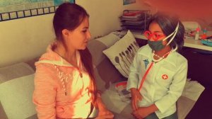 МАМА съела все КОНФЕТЫ ? ?ВЫЗВАЛИ СКОРУЮ, ей сделали УКОЛ