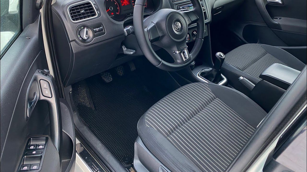 VW POLO 2011г. 1.6МТ смотреть онлайн