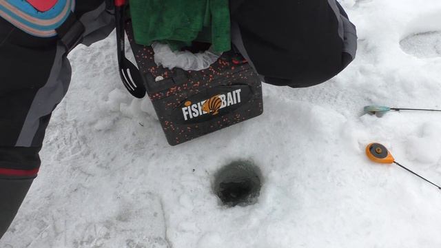 НА что влияет РАЗМЕР МОРМЫШКИ? Какая мормышка лучше маленькая или большая - ЭКСПЕРИМЕНТ!