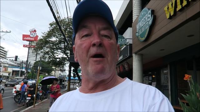 Cebu City in the Philippines. How to find the great Bars, Entertainment, & places to eat out. смотреть онлайн