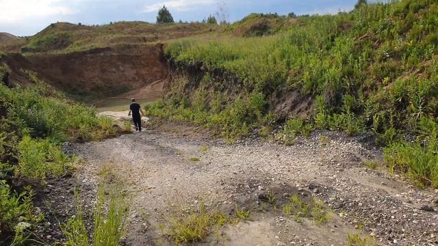 Геопарк на месте карьера в Шацком районе. Раскопки с семьёй и друзьями. 2020 г. смотреть онлайн
