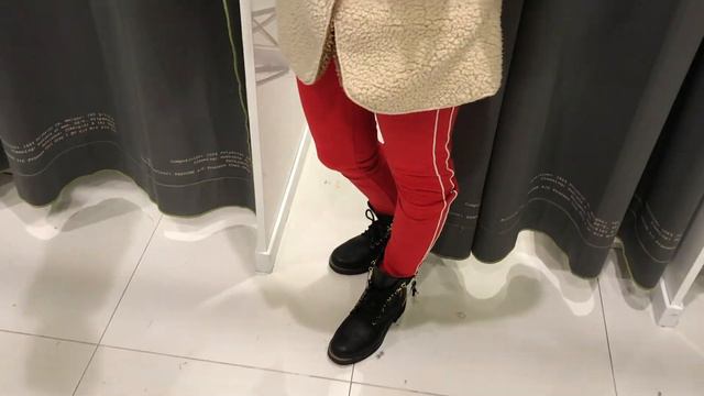 ОДЕВАЕМСЯ НА РАСПРОДАЖЕ | BERSHKA | STRADIVARIUS смотреть онлайн