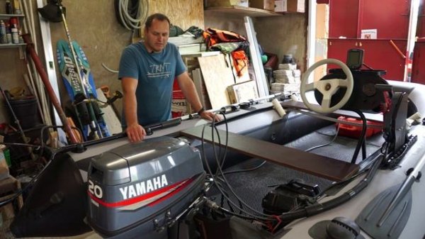 River Boats 430 НДНД с дистанцией и мотор 20 лс 2Т