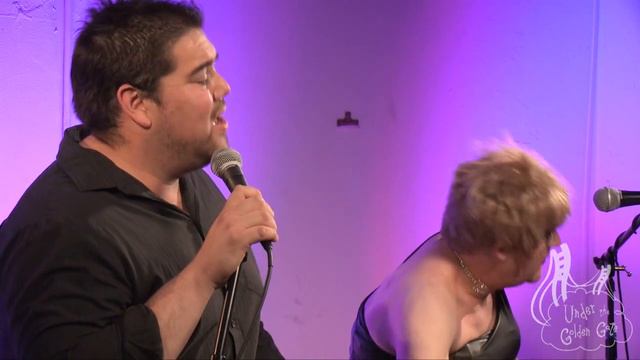 Dennis Sanchez sings Billy Jean by Michael Jackson смотреть онлайн