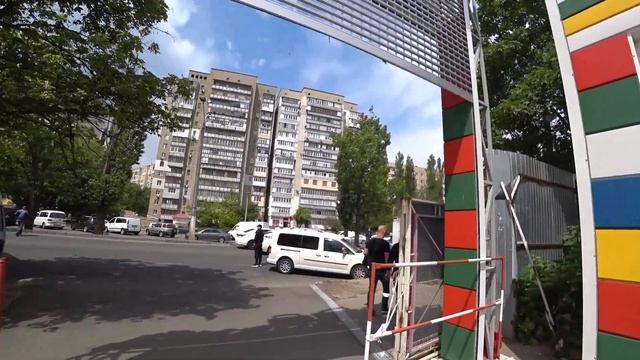 Одесса. Промрынок "Котовский". На работу как на праздник. смотреть онлайн