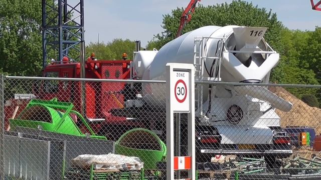 Lindatrans: Linda met haar Scania V8 in Wijchen op 13 mei 2016 beton afgeleverd смотреть онлайн