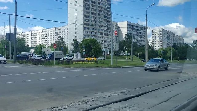 Поездка на трамвае Pesa Fokstrot по округу Строгино, маршрут 10 смотреть онлайн