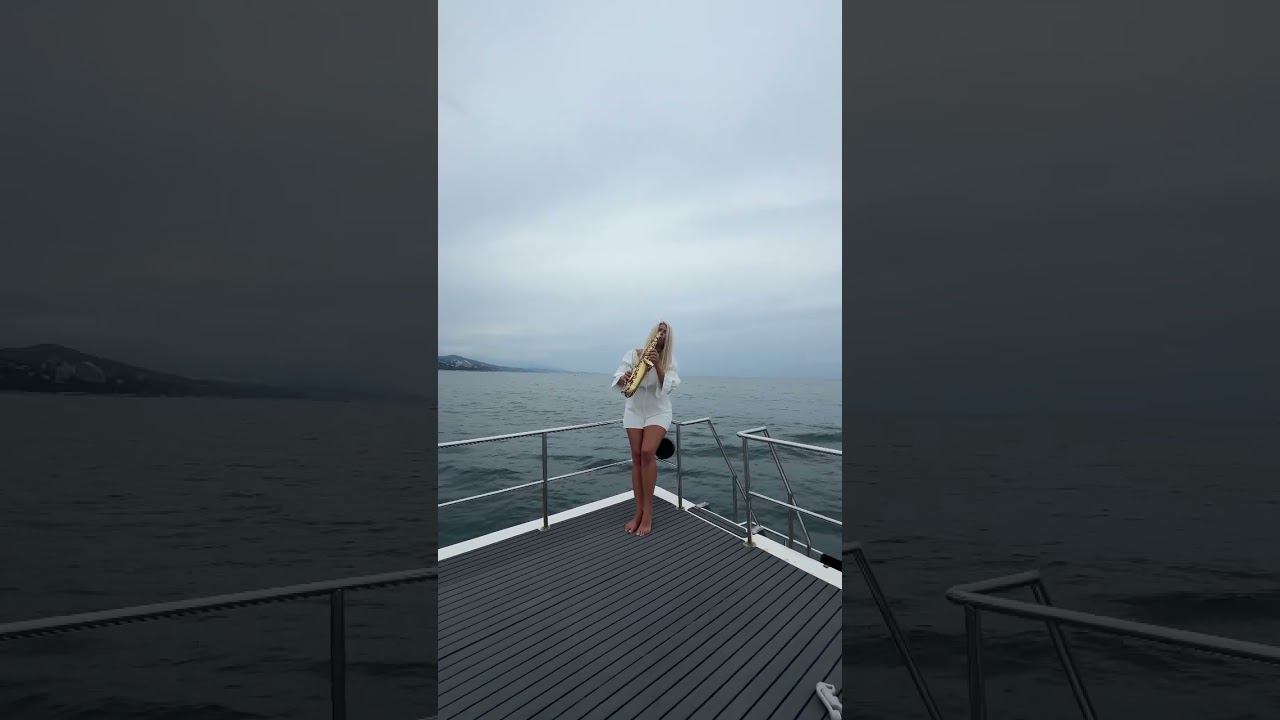 LADYNSAX-WINTER STORY смотреть онлайн