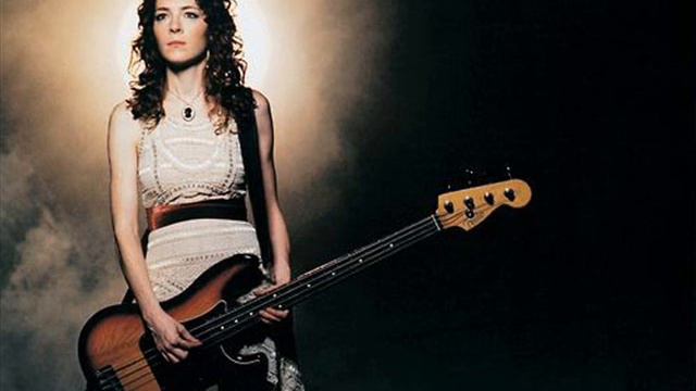 Melissa Auf der Maur - Real a Lie (SQUIRT PARTY Remix) смотреть онлайн