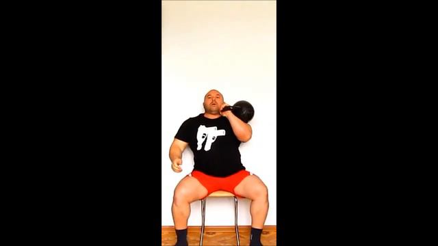 Жим гири 32 кг на 53 раза сидя (правой 27 + левой 26) без отдыха - Ламонов Владимир смотреть онлайн