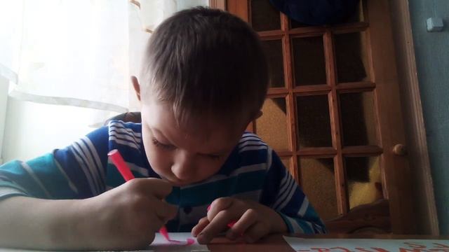 что лучше бравл Старс или роблокс смотреть онлайн