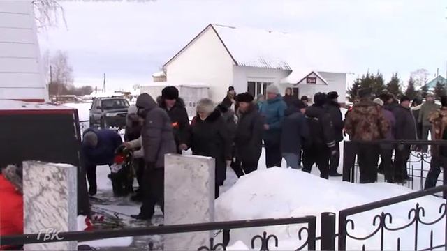 Ветераны силовых структур организовали автопробег Колпашево-Новогорное смотреть онлайн