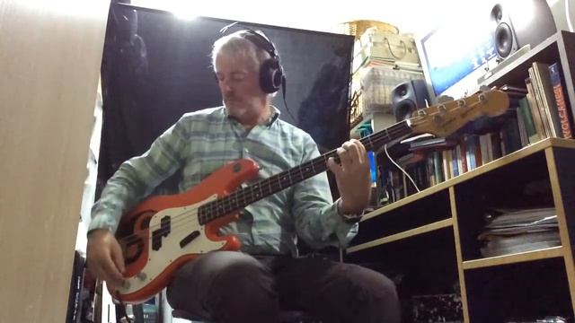 Squier Precision bass made in korea смотреть онлайн