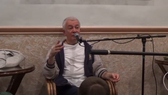 ЕМ Чайтанья Чандра Чаран прабху - Что делать, если нет зависти, страха и вожделения? (2018) смотреть онлайн