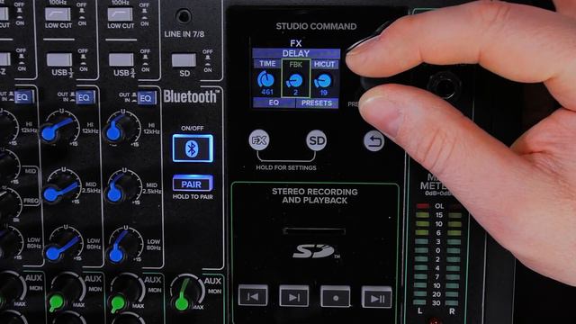 Mackie Onyx 8: Kompakter Mixer mit Bluetooth und SD im Test смотреть онлайн
