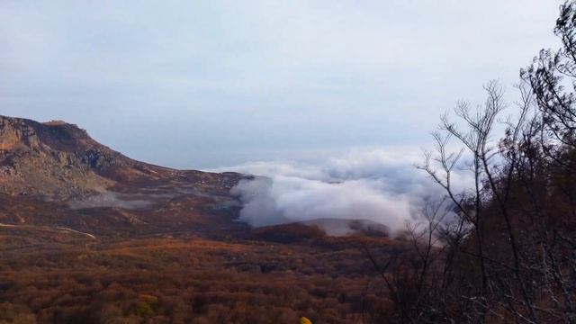Time-Lapse Крым. #Алушта,#облака,#Демерджи,#Таймлапс,#поход,#горы,#осень2023. смотреть онлайн