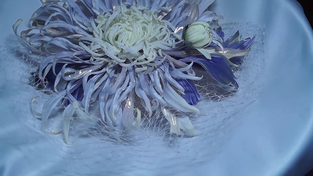 Шляпка Хризантема