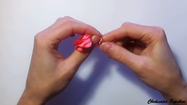 Фиалка из атласных лент подарок на 8 марта своими руками. DIY Violet satin ribbons gift on March 8 смотреть онлайн