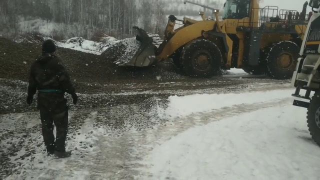 ЧУТЬ НЕ УРОНИЛИ FAW 8/4 смотреть онлайн