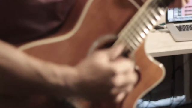 Blair Taberer - Somebody That I Used To Know (Goyte cover) Loop Pedal смотреть онлайн