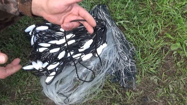 Как установить рыболовную сеть с берега и при этом не иметь надувную лодку или катер.