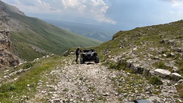 Подъем по скале на 3000м над уровнем моря. смотреть онлайн